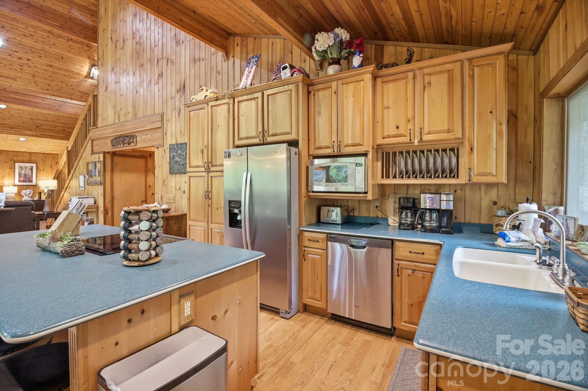yonahlossee saddle club - Residential