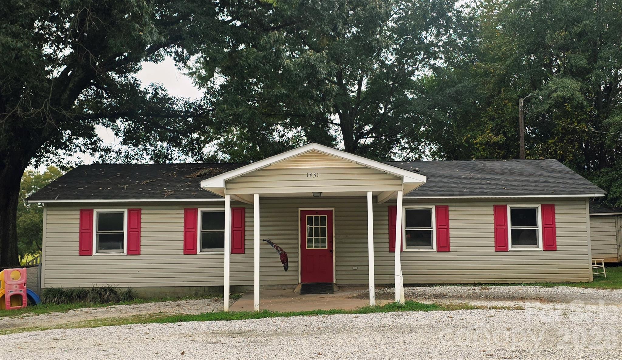 1831 Chesnee Highway