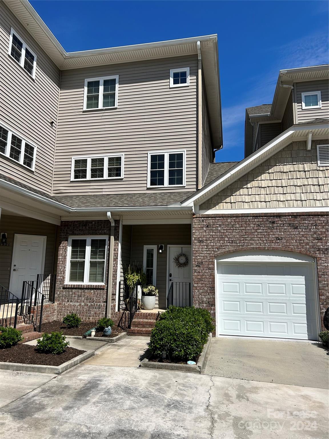 Edinburgh Square - Residential Lease