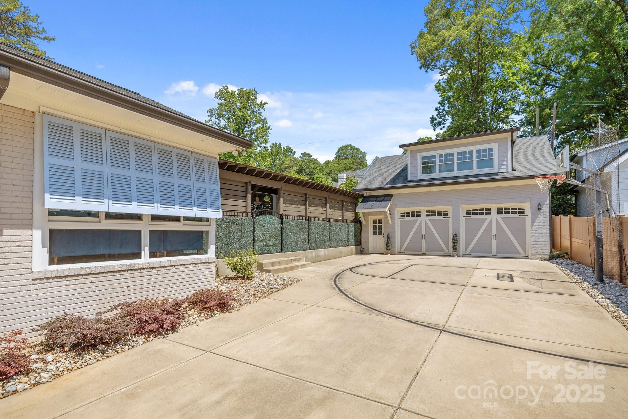 4147 Chelmsford Road