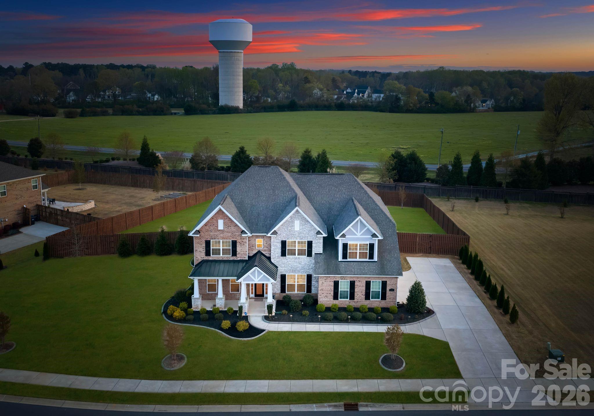 1053 Harlow's Crossing Drive