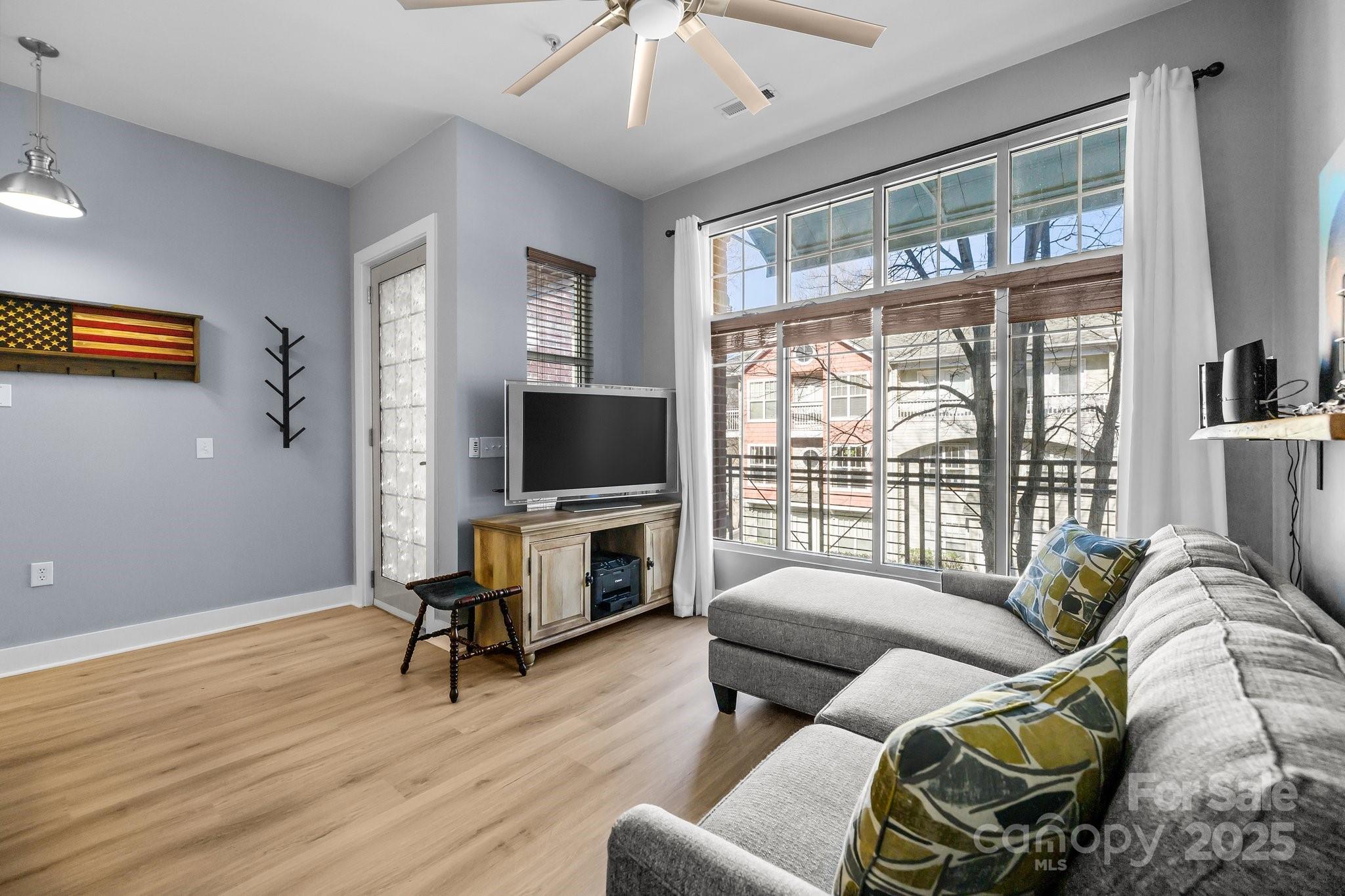 1101 W 1st Street 124