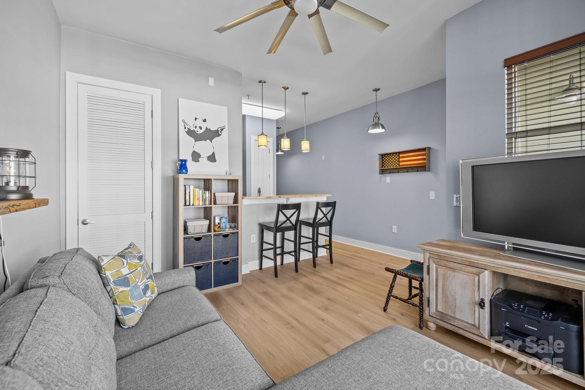1101 W 1st Street 124