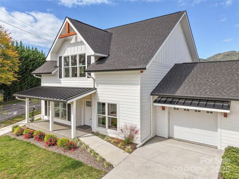 Photo of 11 Riemar Lane, Waynesville, NC 28786 (MLS # 4306139)