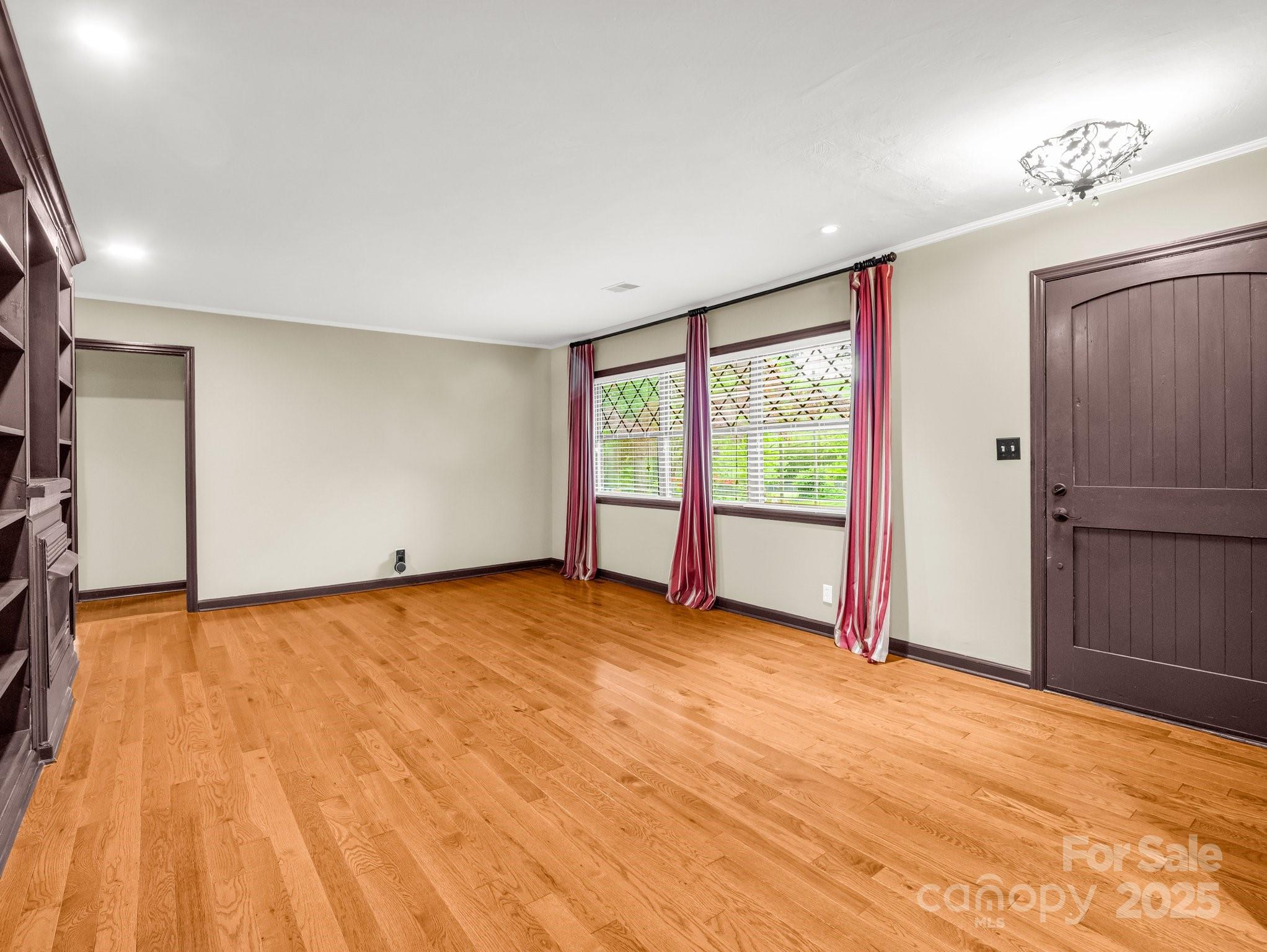 95 Whitney Avenue