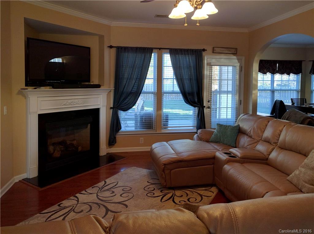 Ridge Pointe - Residential