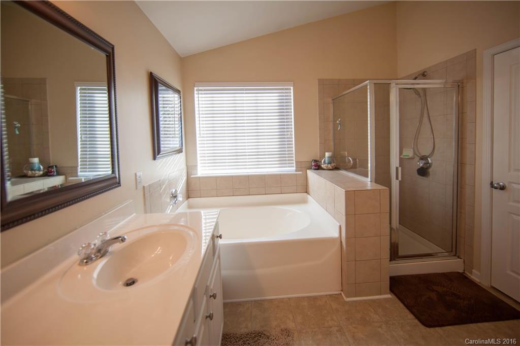 Ridge Pointe - Residential