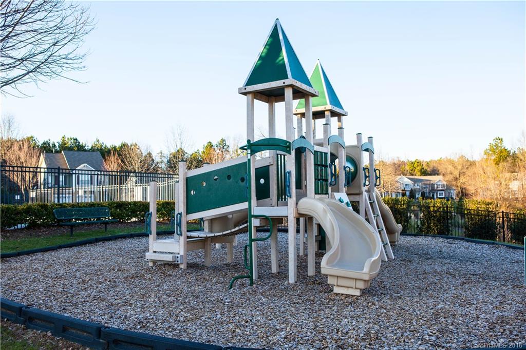 Ridge Pointe - Residential