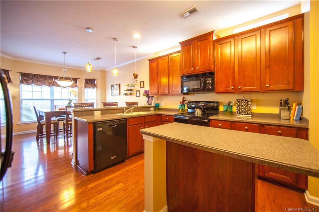 Ridge Pointe - Residential