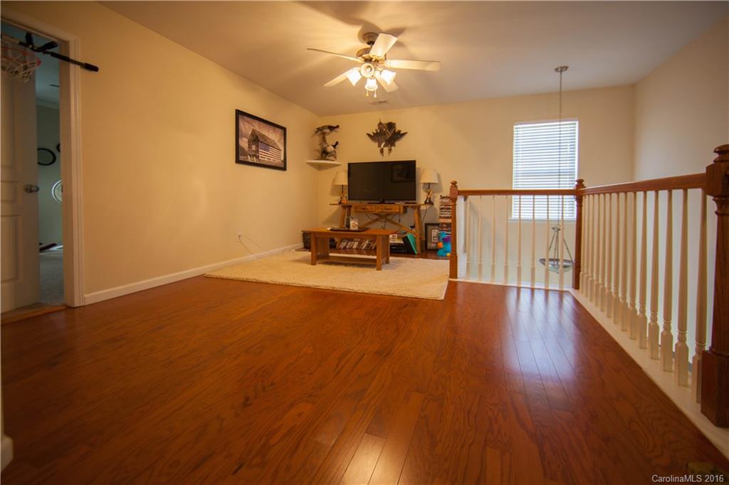 Ridge Pointe - Residential