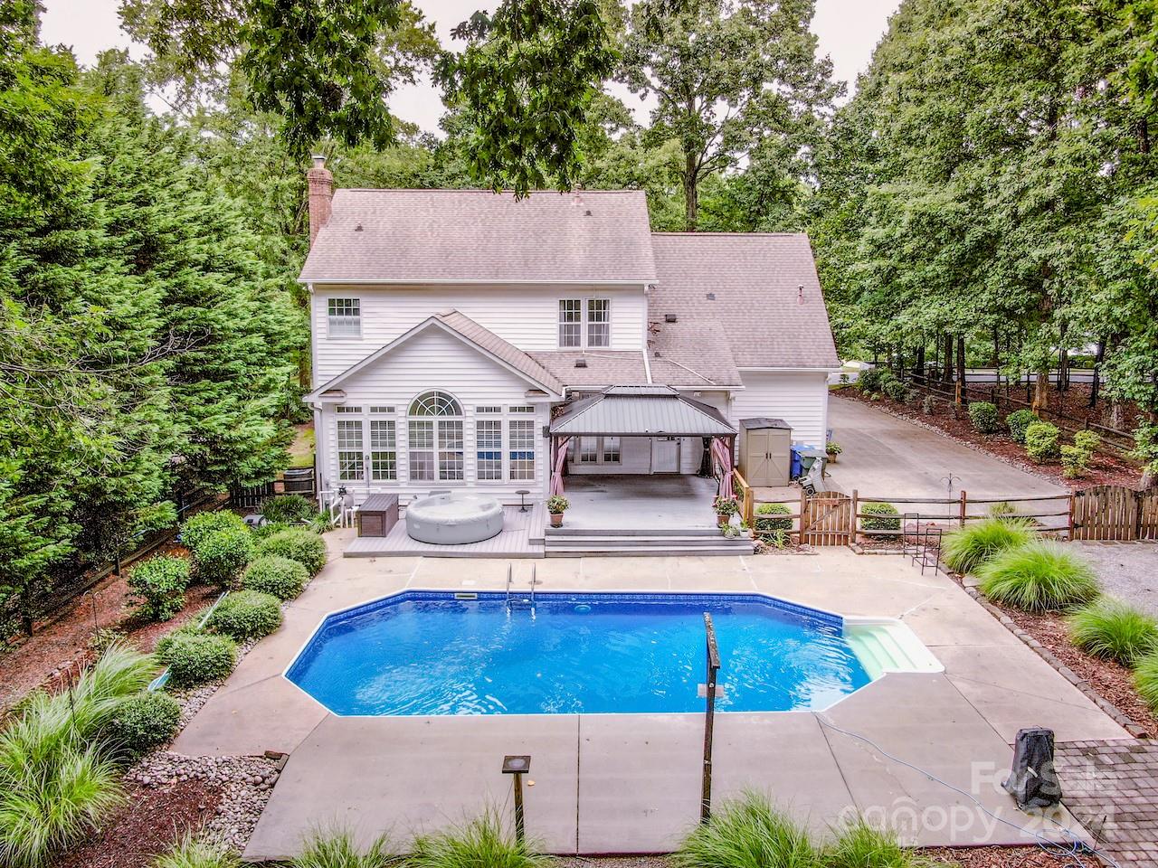 Muirfield - Residential