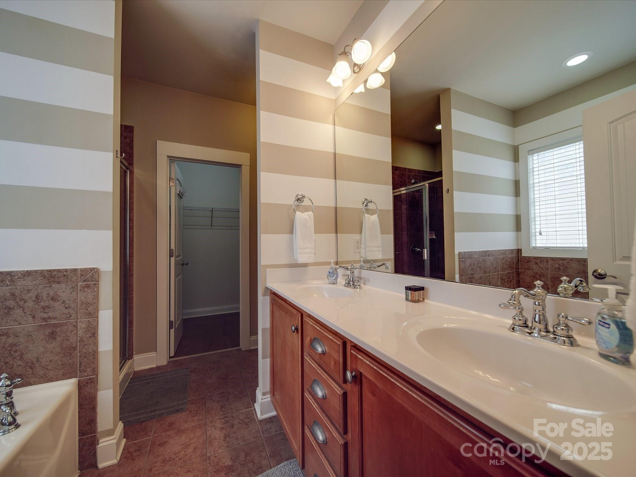 Lela Court - Residential