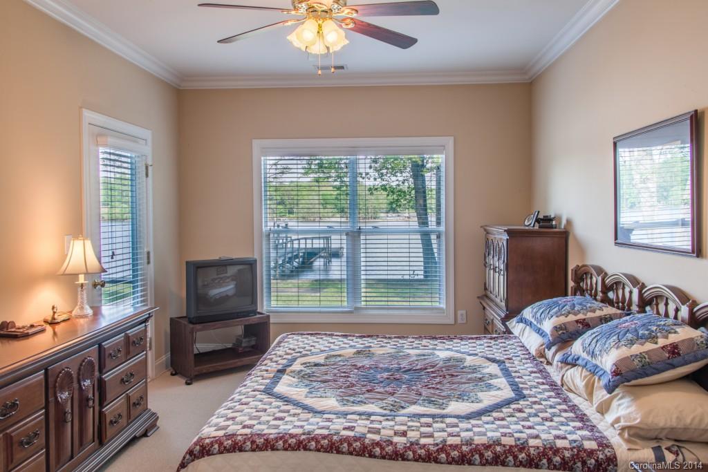 Riverfront - Residential