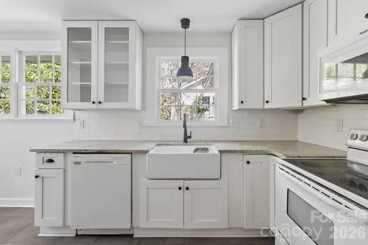 W H Smith - Residential