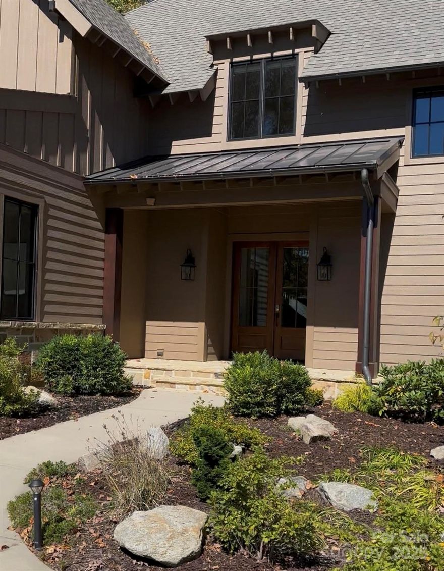 Beautiful home in exclusive gated community of Cliffs at Glassy