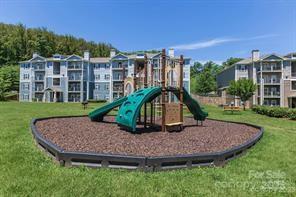 Seasons at Biltmore Lake - Residential