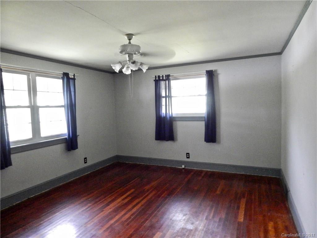 Royal Oaks - Residential