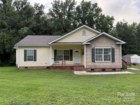 40287 Palmerville Road New London NC 28127