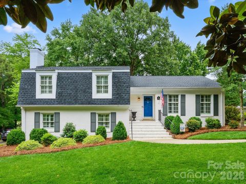 Photo of 7531 Whistlestop Road, Charlotte, NC 28210 (MLS # 4389379)