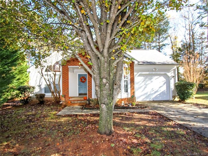 Highest and Best is due by 3pm on 12/2/17. Charming 3 bed/2 bath home located at the end of a quiet cul-de-sac.  The inside boasts with vaulted ceilings and a galley style kitchen with bump out bay breakfast area. The master bedroom has an amazing walk-in closet.  The patio off dining area is perfect for entertaining.  It sits on a wonderful lot surrounded by a beautiful privacy fence. Move-in ready!