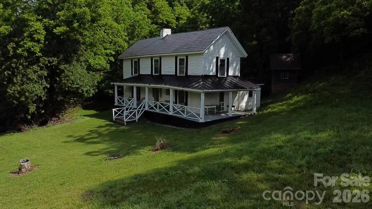 1327 Nc 80 Highway, Bakersville, NC, 28705