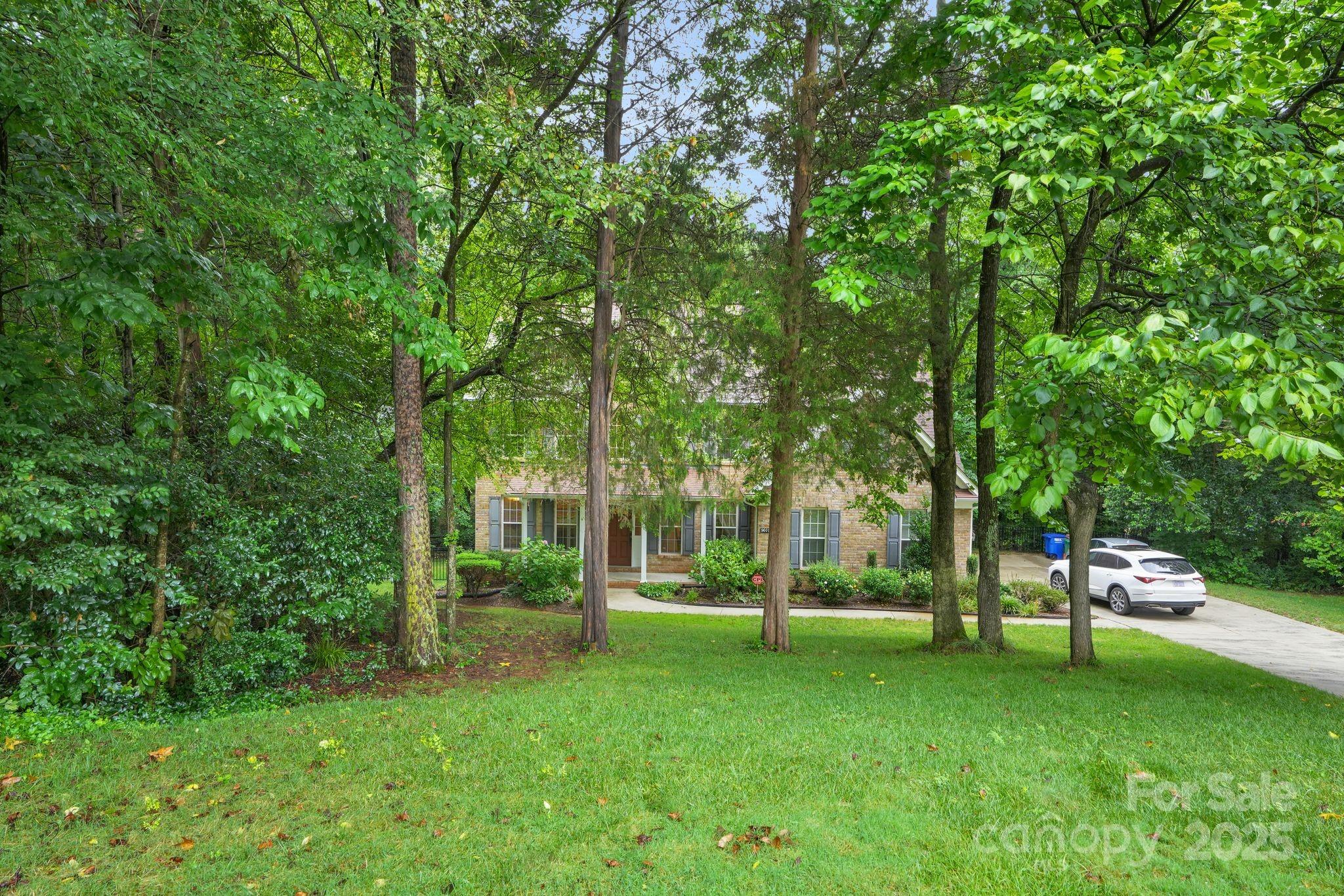 9601 Twin Falls Court