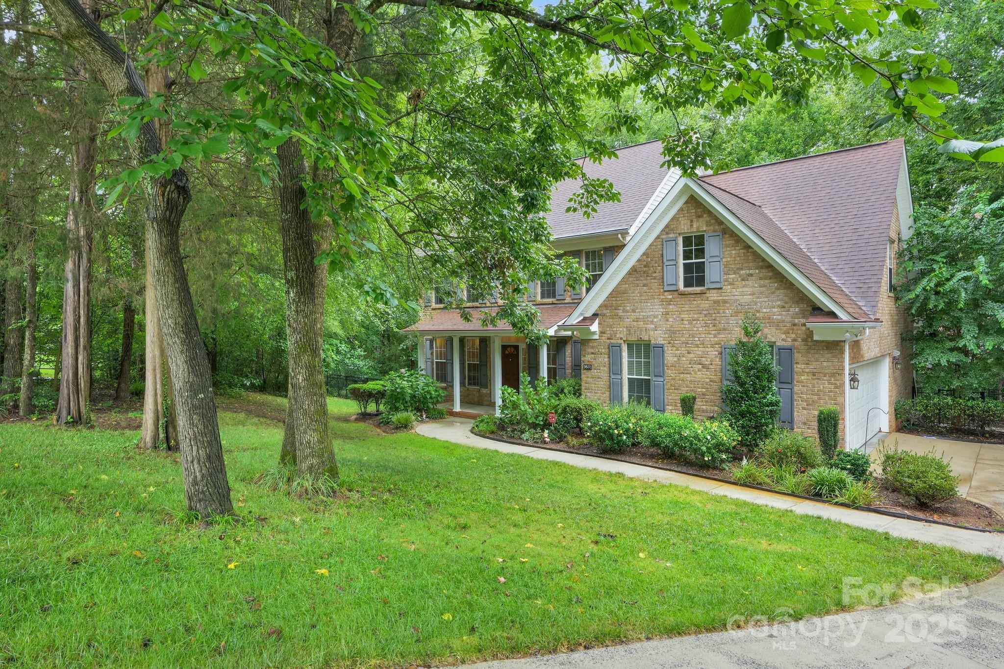 9601 Twin Falls Court