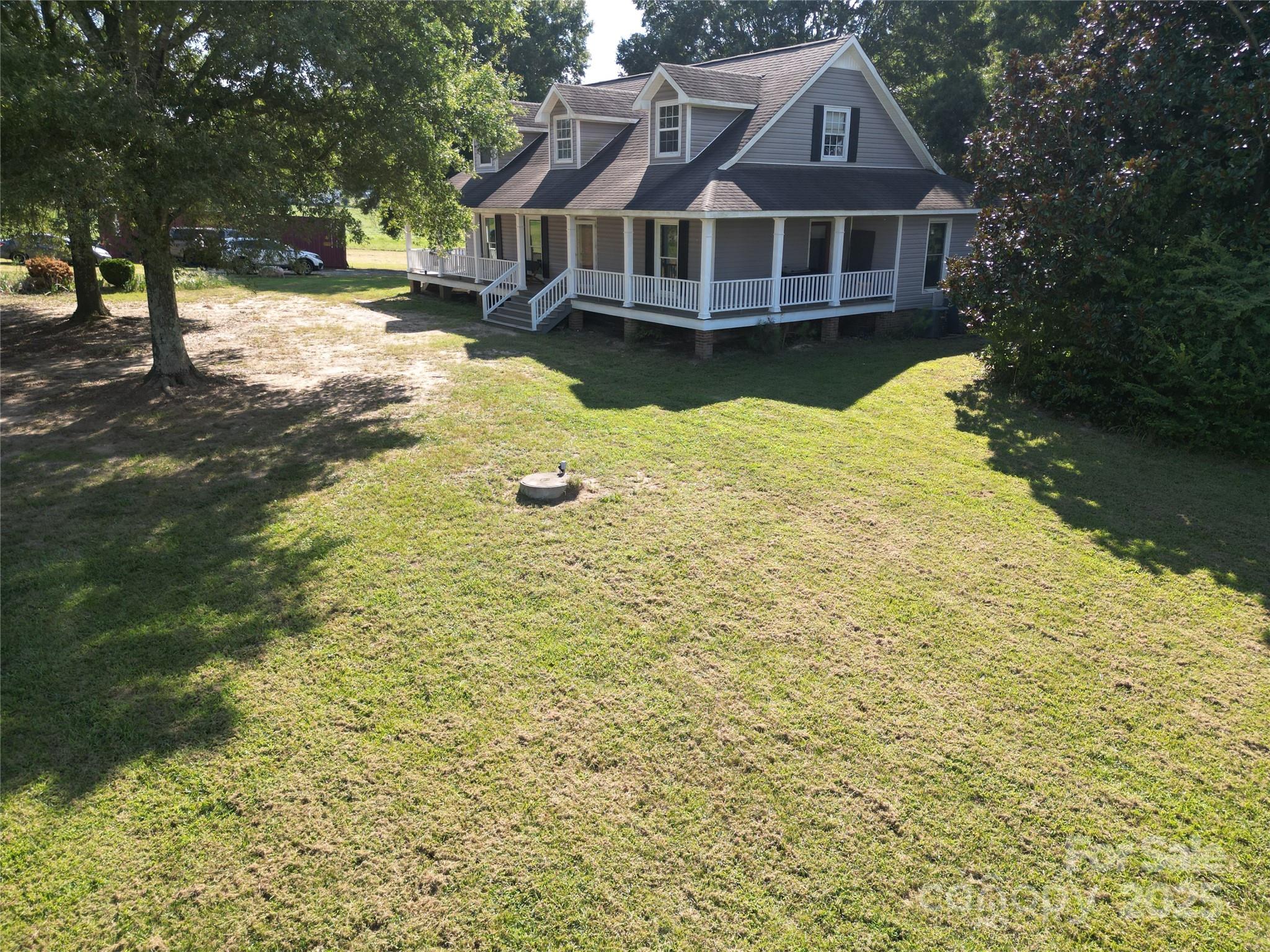 610 Old Dutch Road W