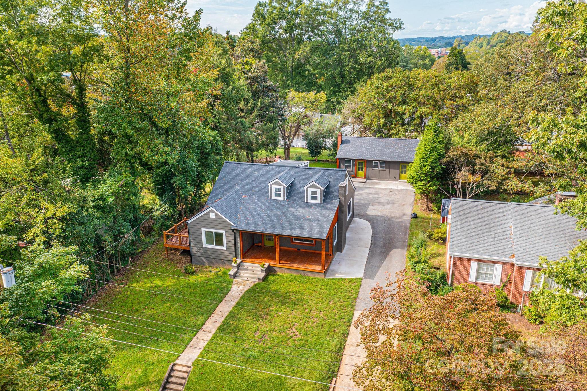 526 Kentwood Street SW