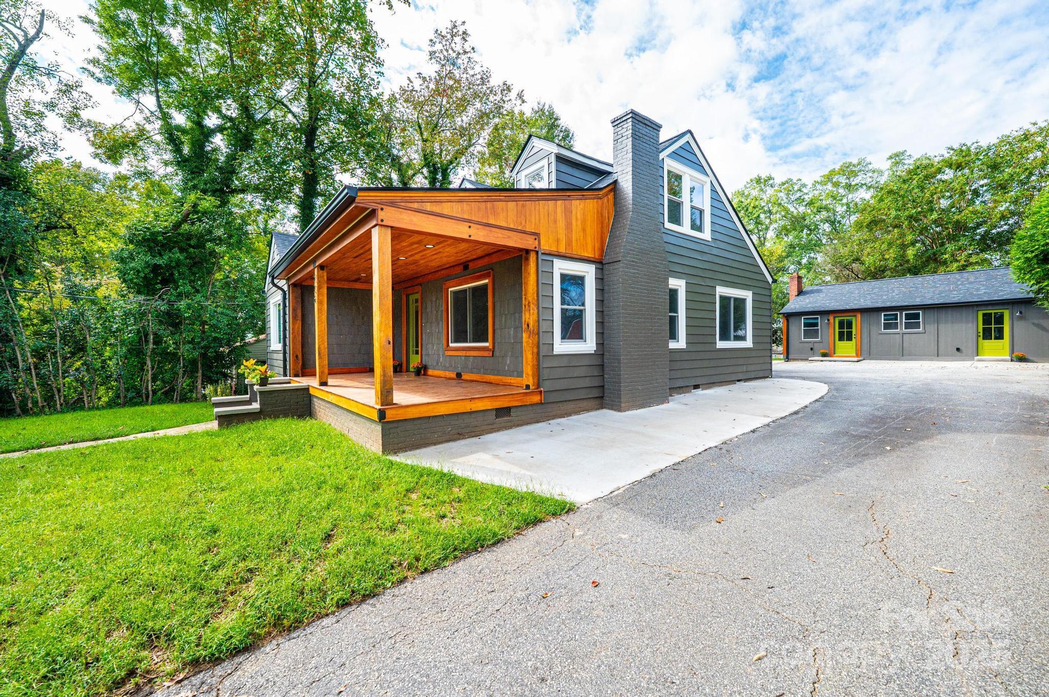 526 Kentwood Street SW