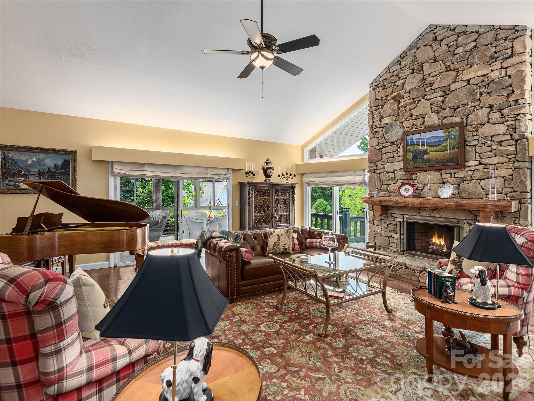 1071 Linkside Drive