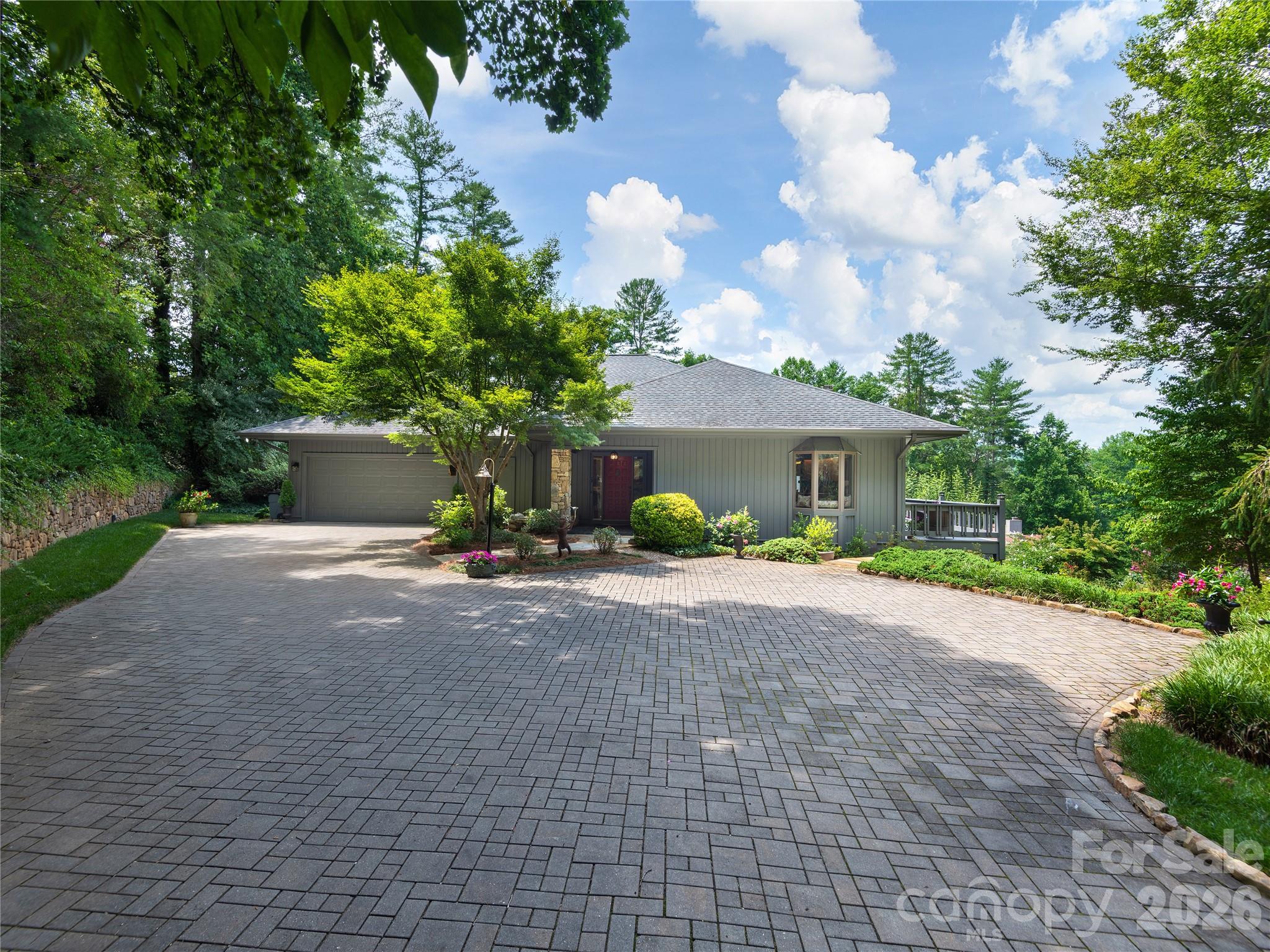 1071 Linkside Drive 14 & 15