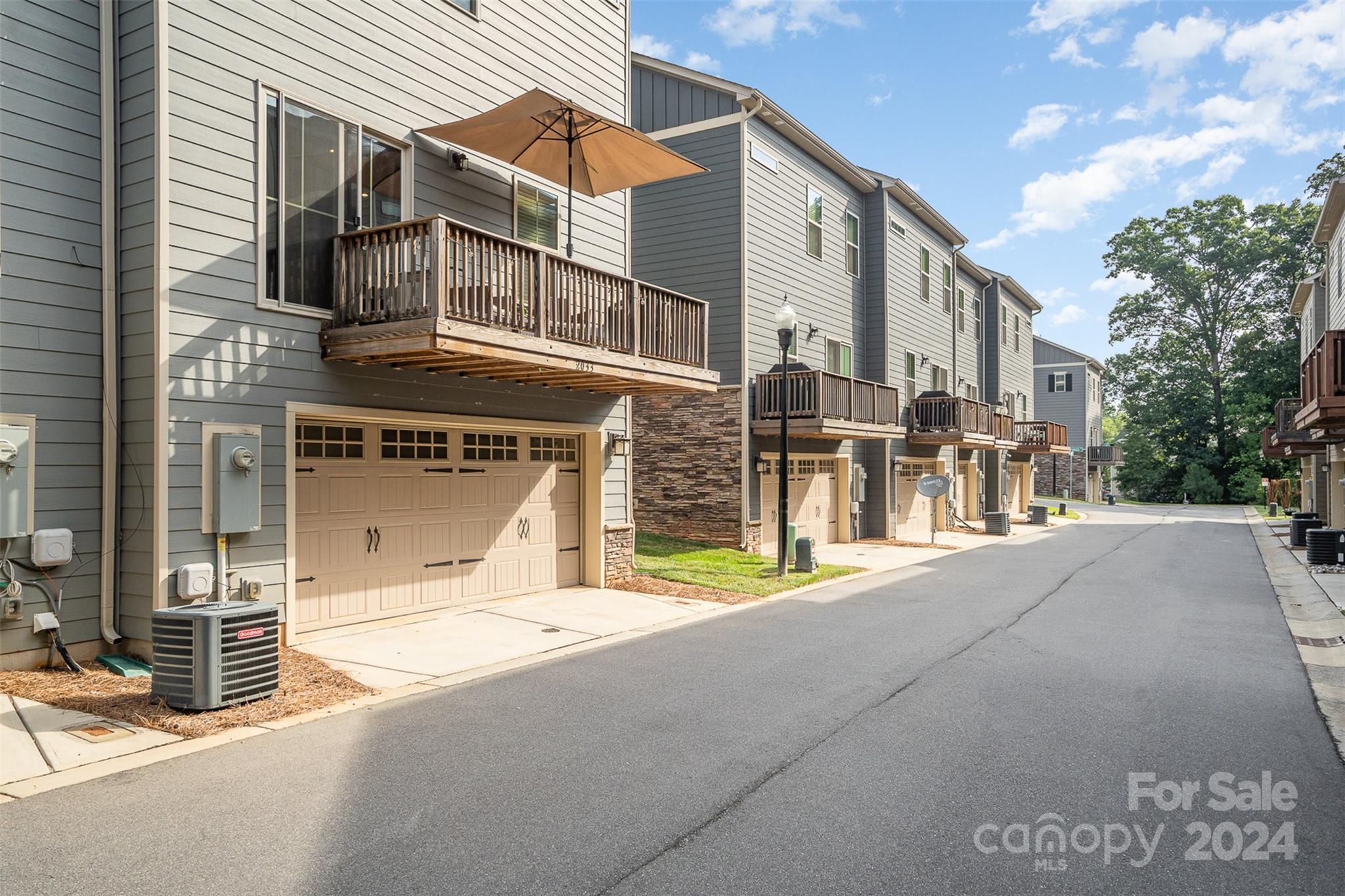 Townes of Oakhurst - Residential