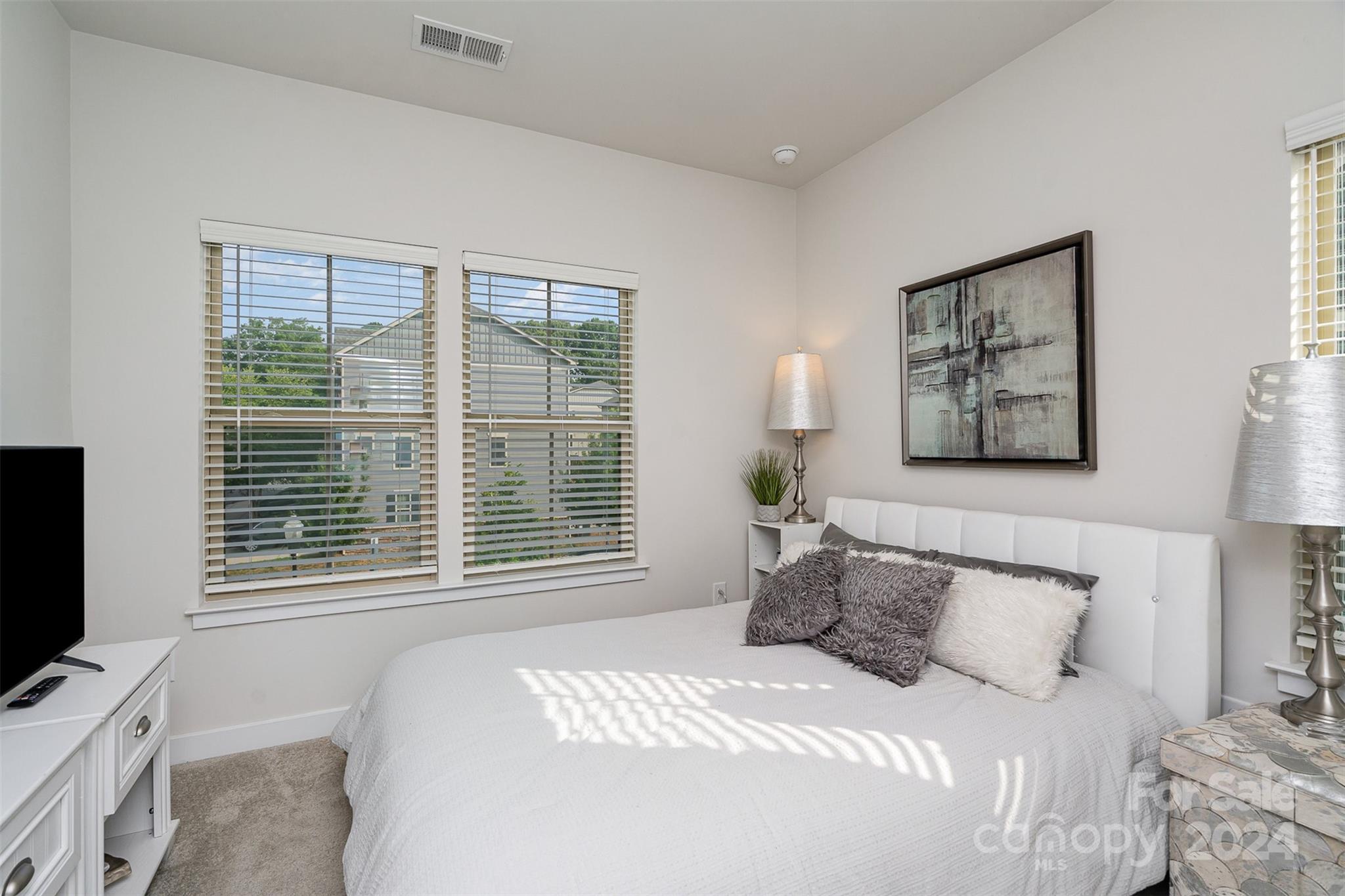 Townes of Oakhurst - Residential