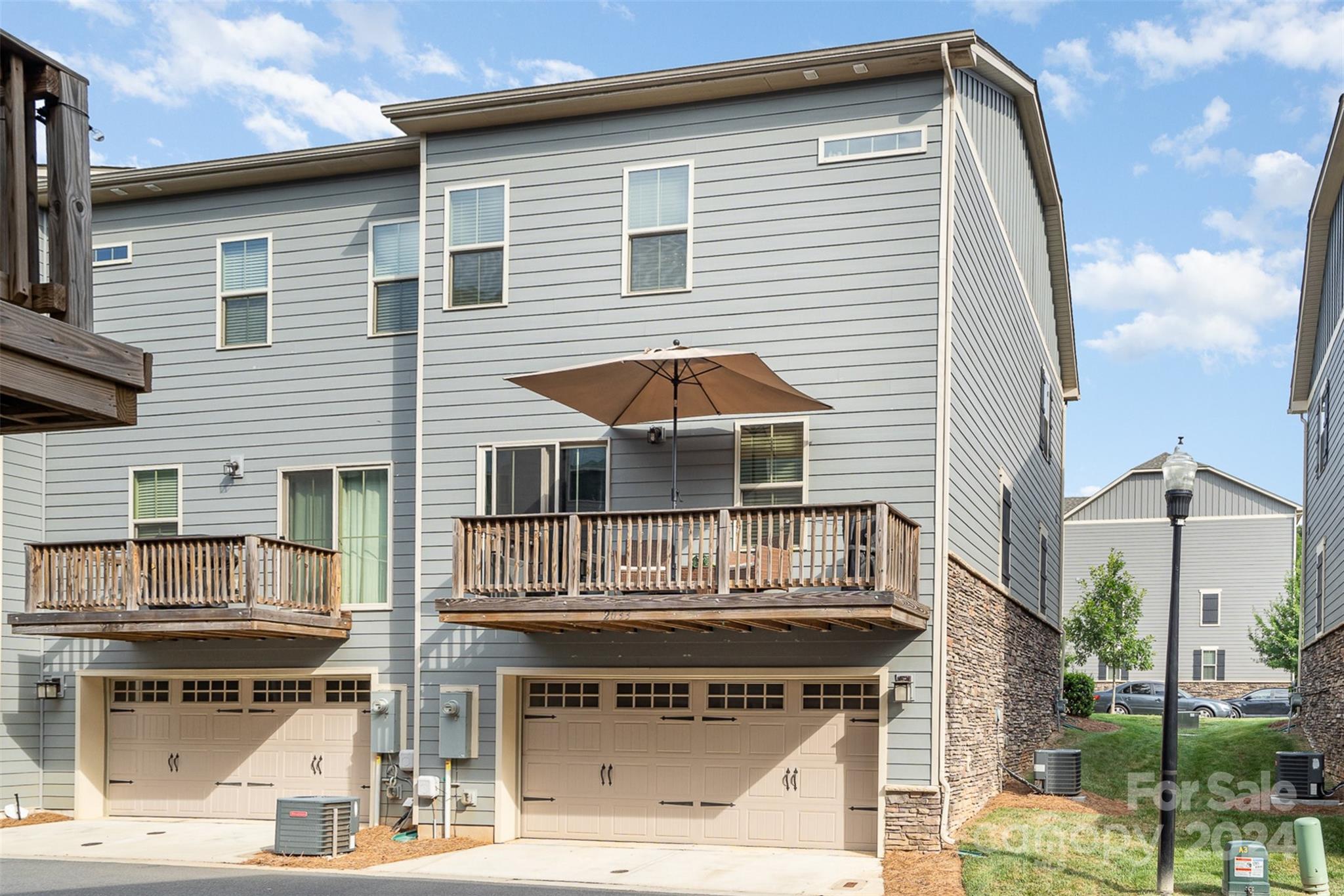 Townes of Oakhurst - Residential