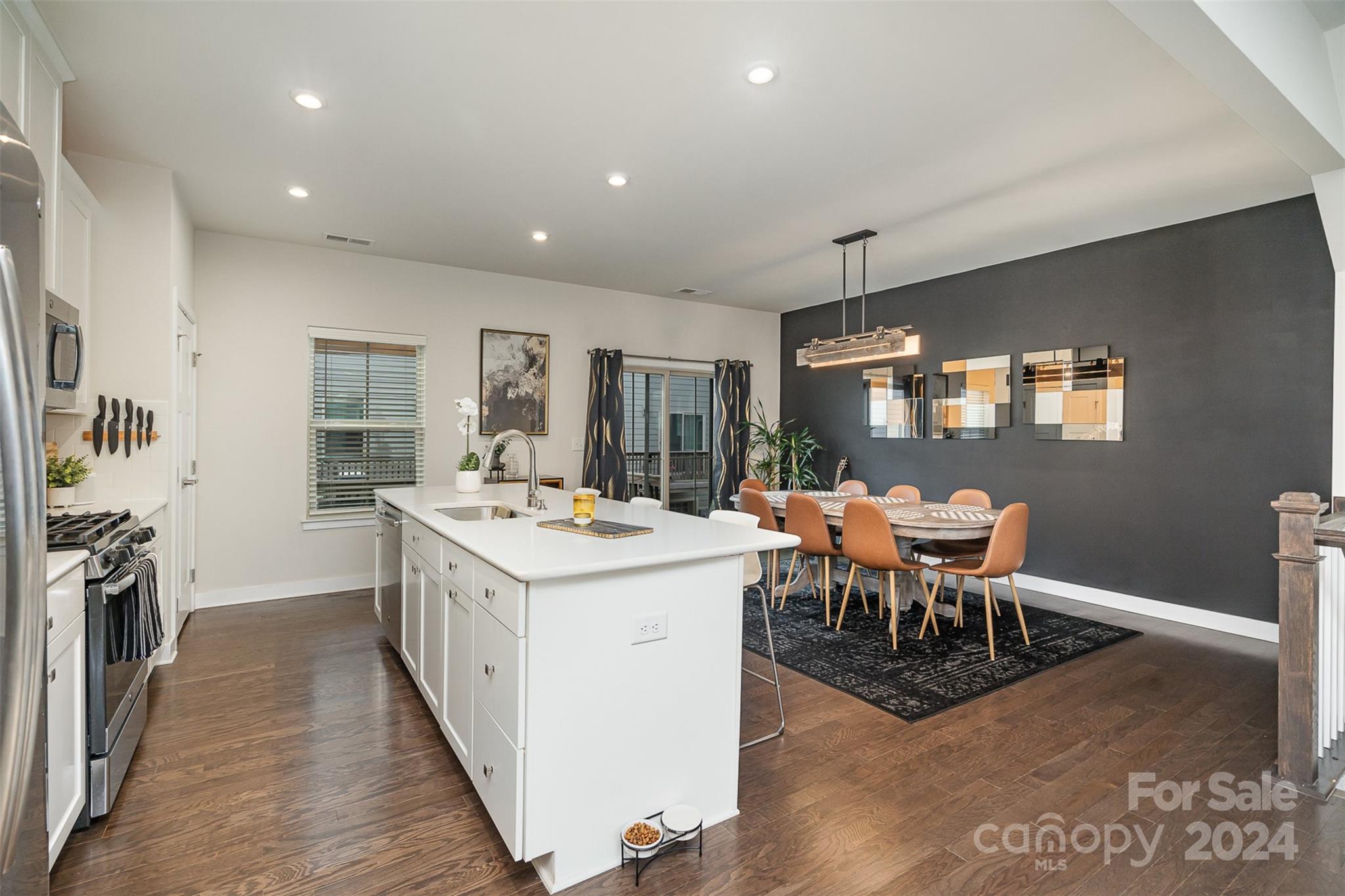 Townes of Oakhurst - Residential