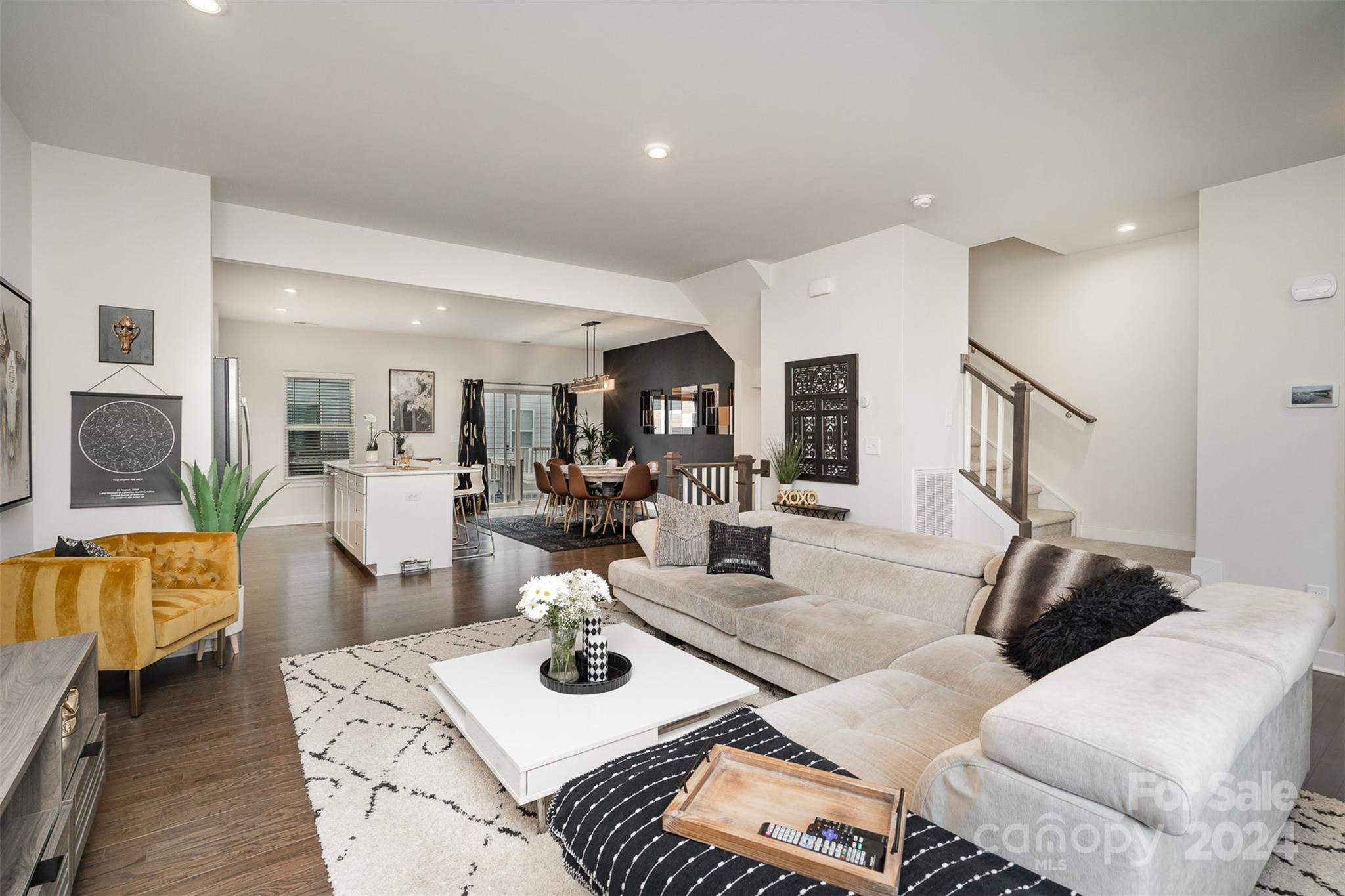 Townes of Oakhurst - Residential
