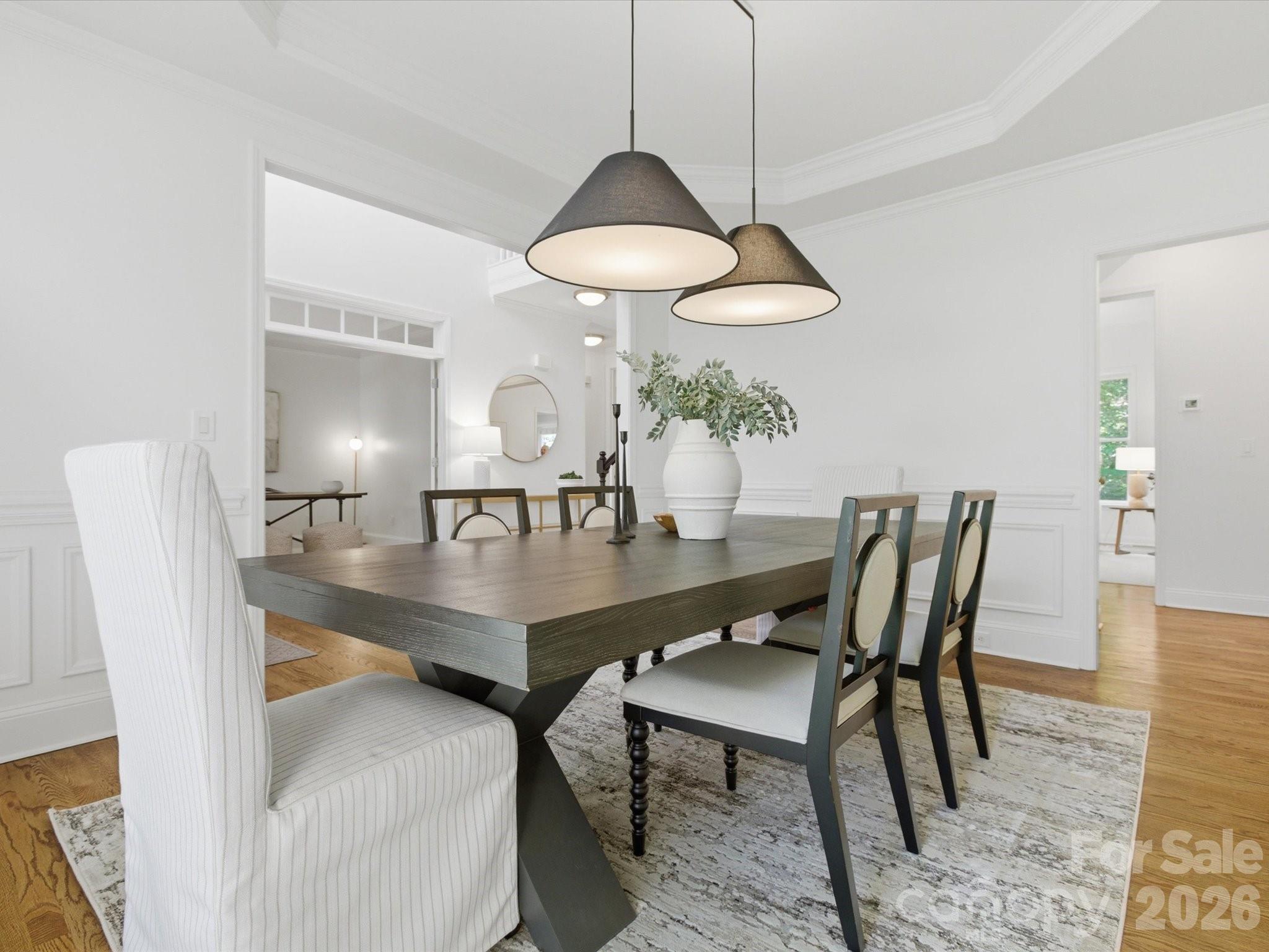 1104 Lytton Lane