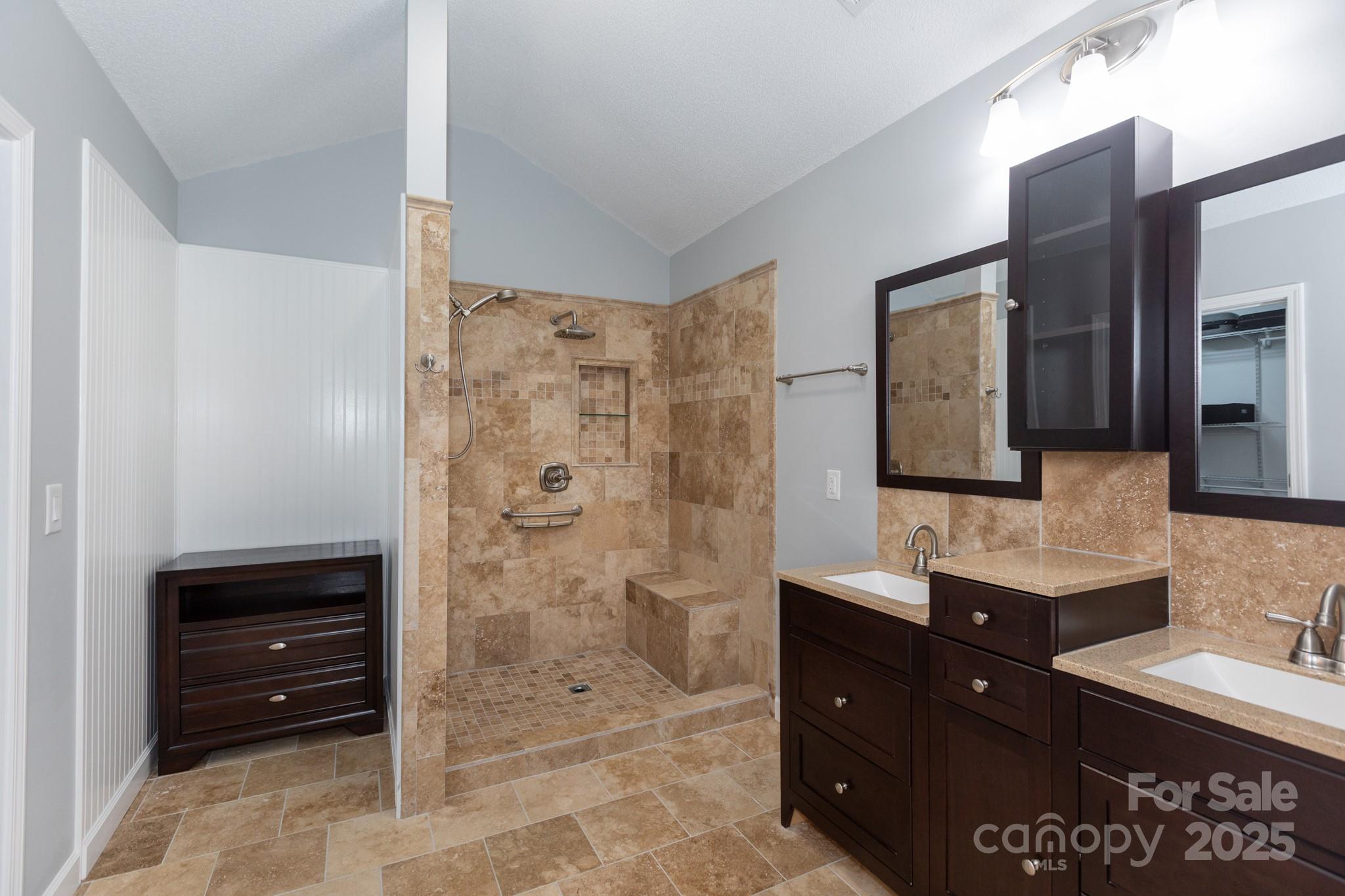 Forest Oaks - Residential