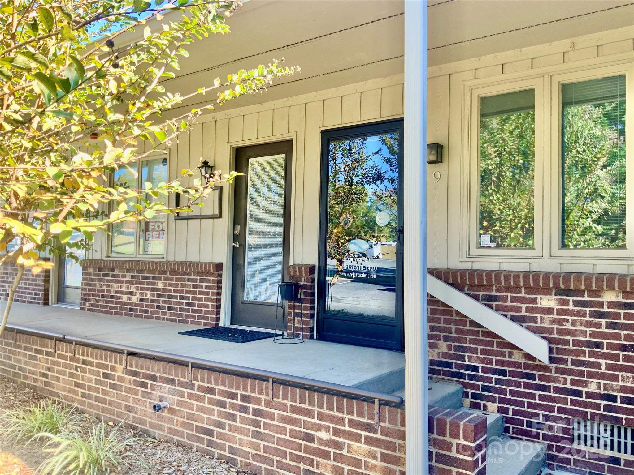 4371 Charlotte Highway 7