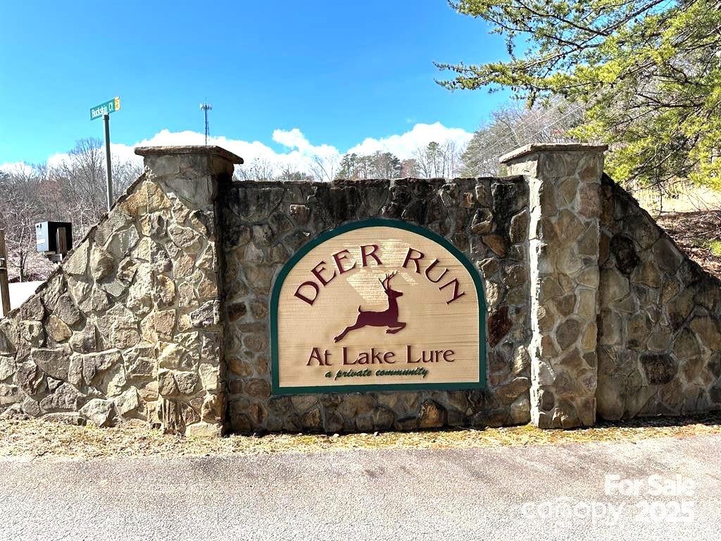 Deer Run at Lake Lure - Residential