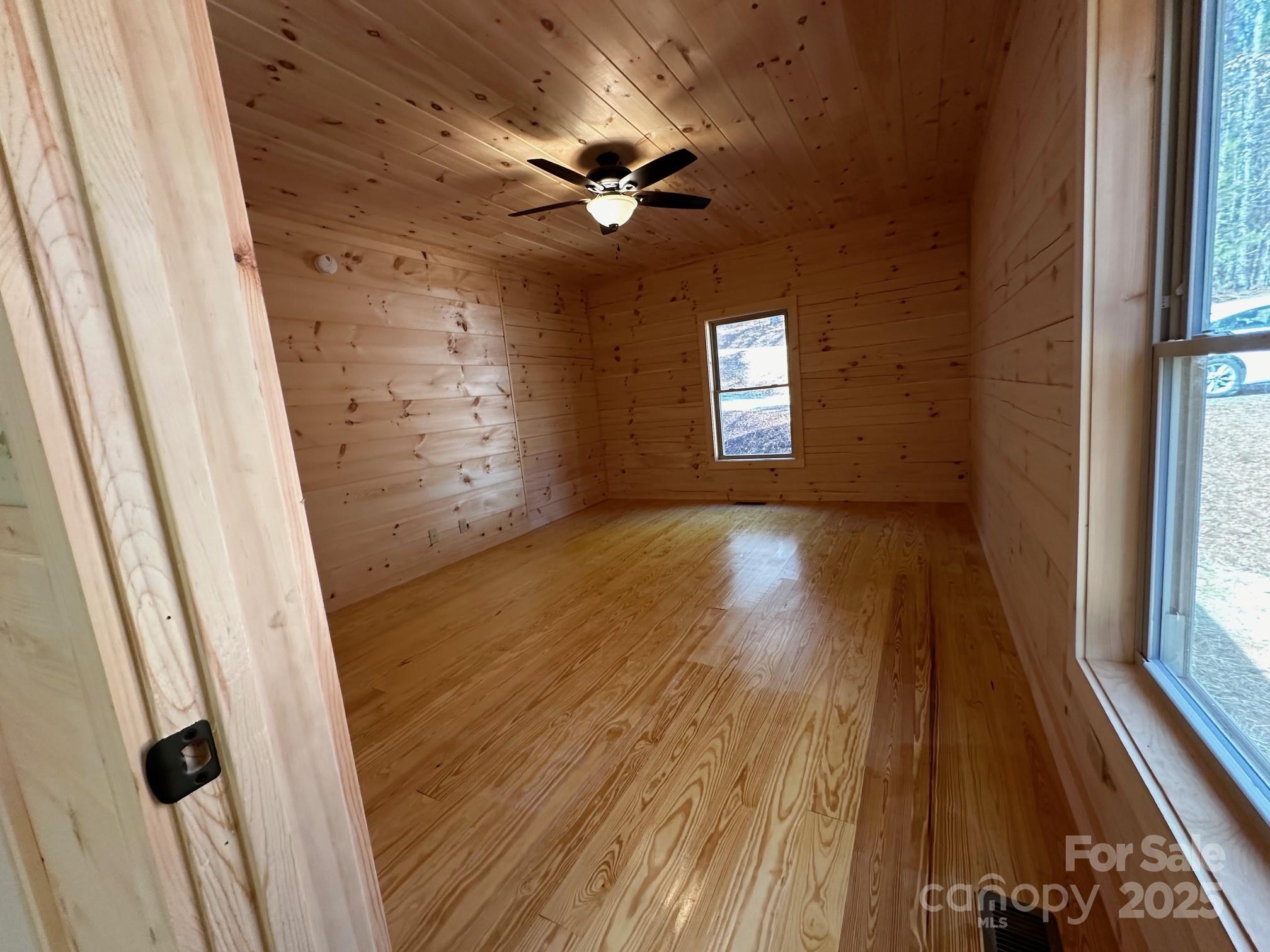 Deer Run at Lake Lure - Residential