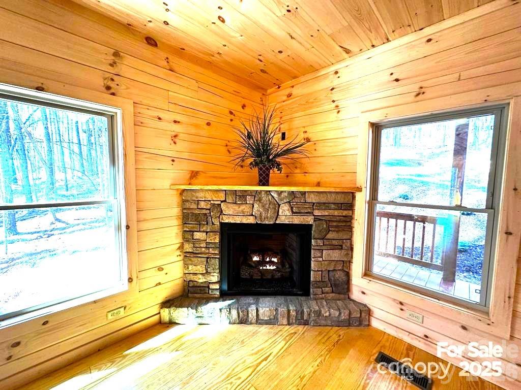 Deer Run at Lake Lure - Residential