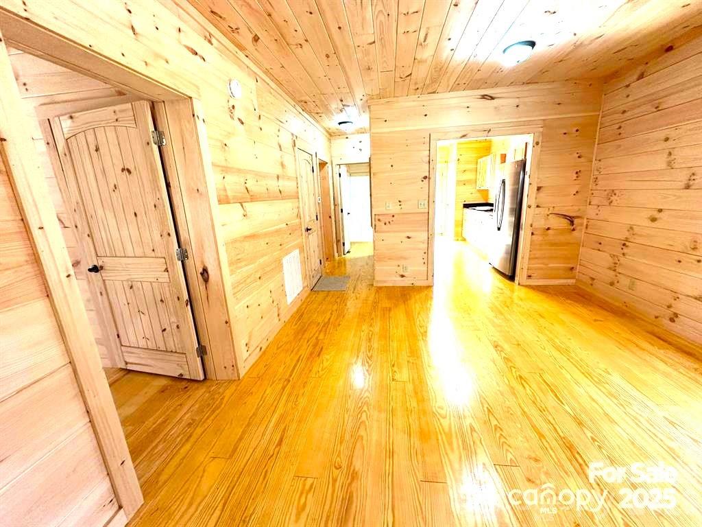 Deer Run at Lake Lure - Residential