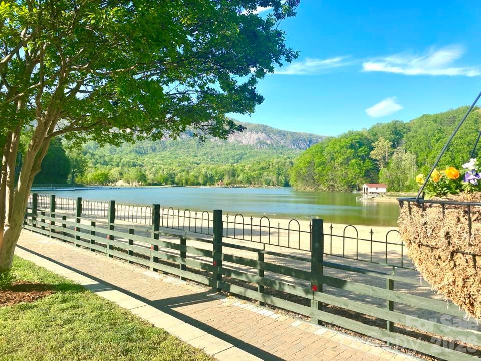 Deer Run at Lake Lure - Residential