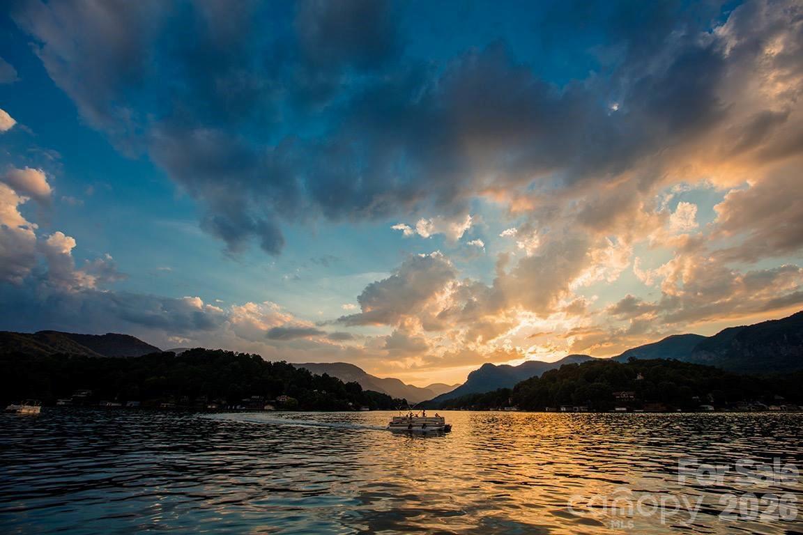 Deer Run at Lake Lure - Residential