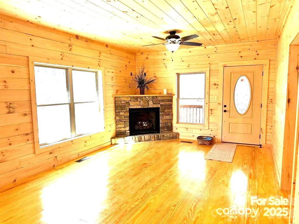Deer Run at Lake Lure - Residential