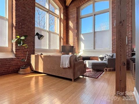 201 S Hoskins Road 136 Charlotte NC 28208