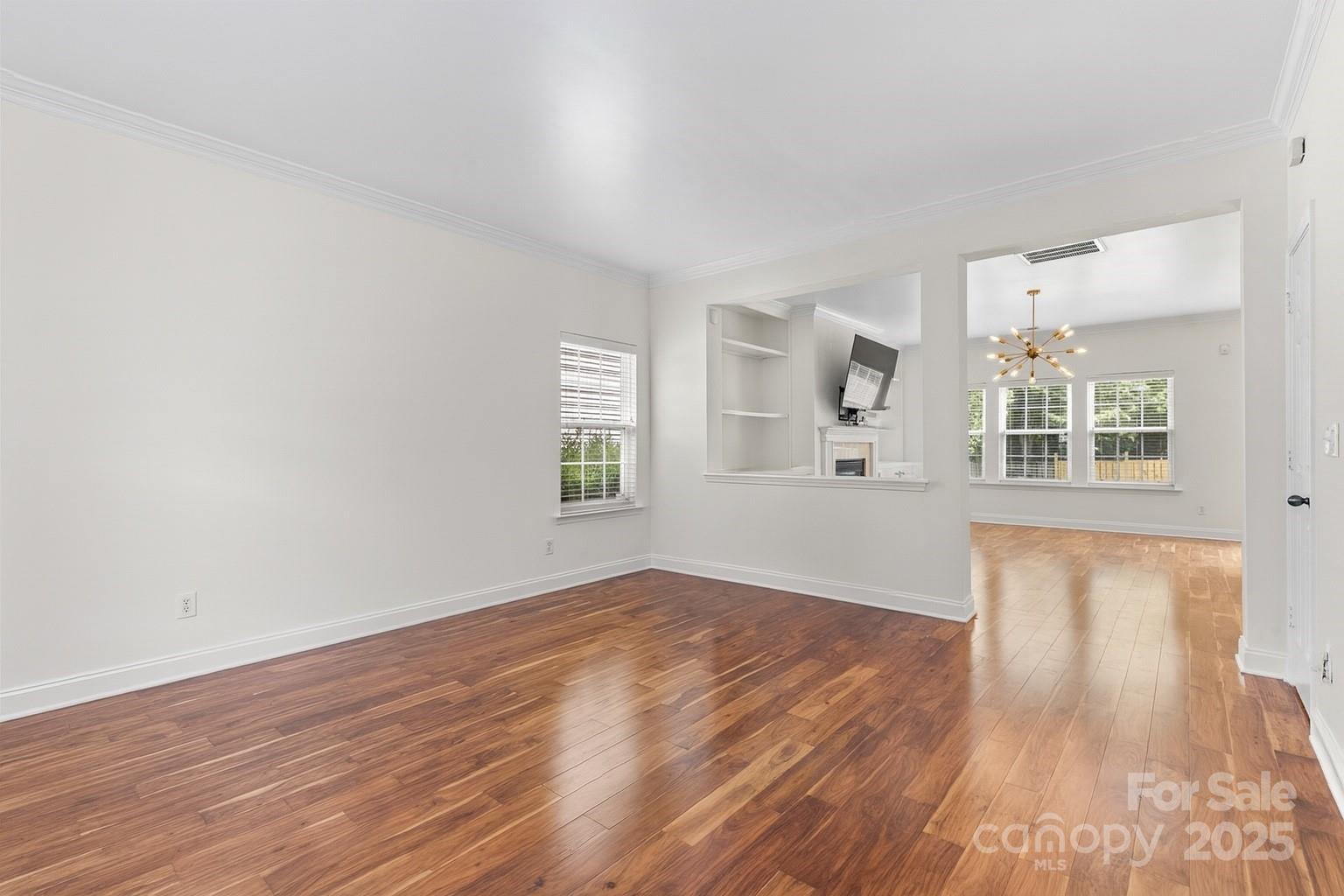 15115 Superior Street