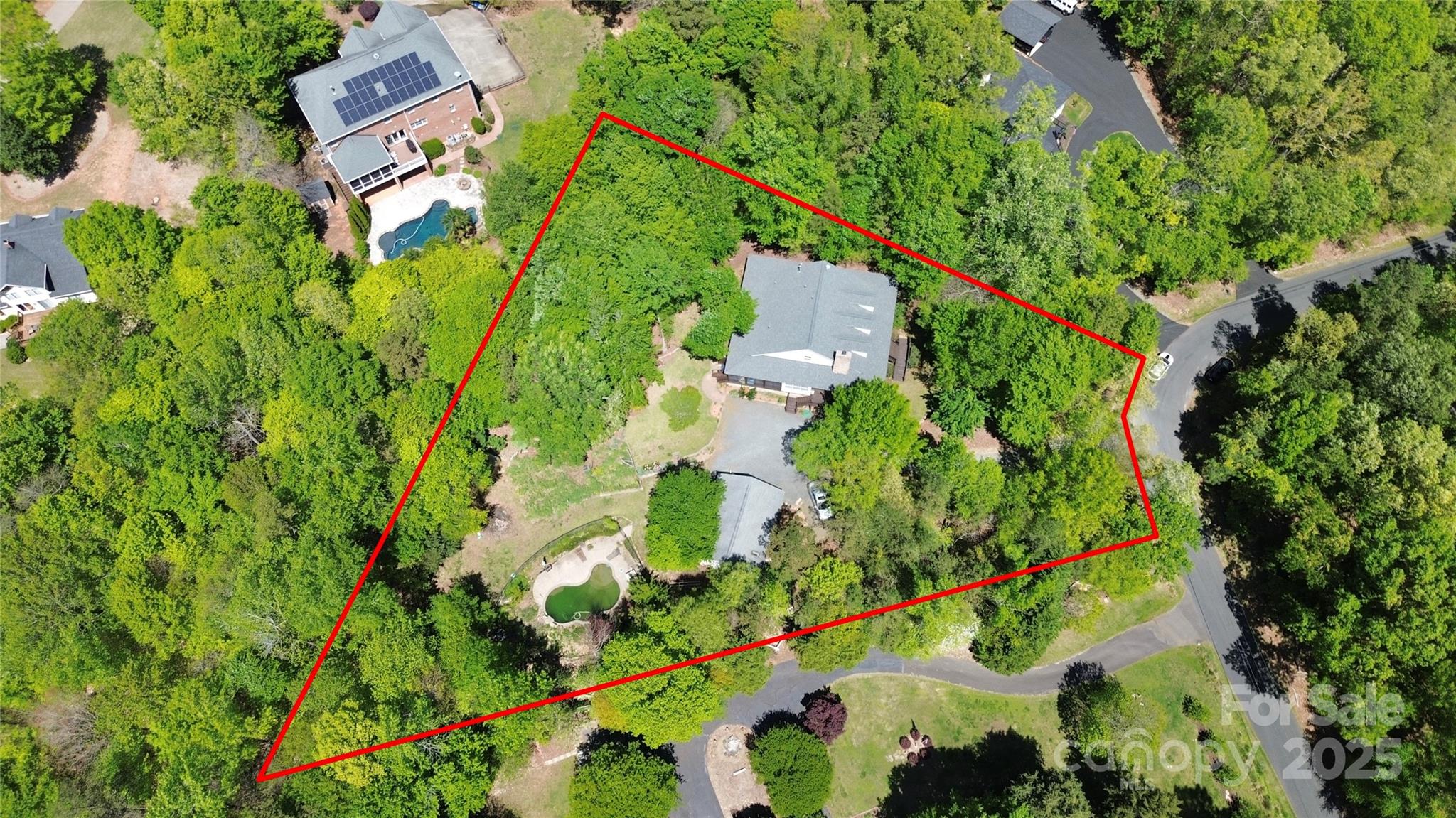 729 Lochaven Road